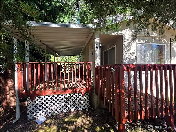 4th image of 1160 E Lakeshore Drive W