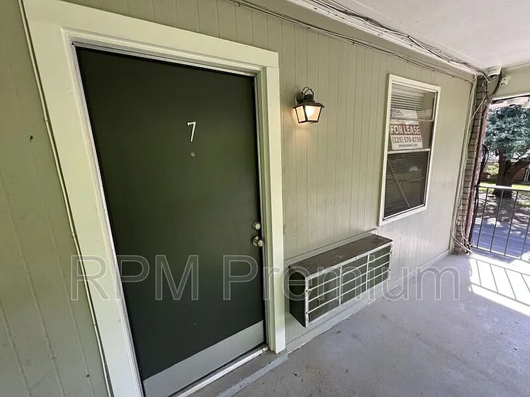 4114 Florida St #7 — Photo 3