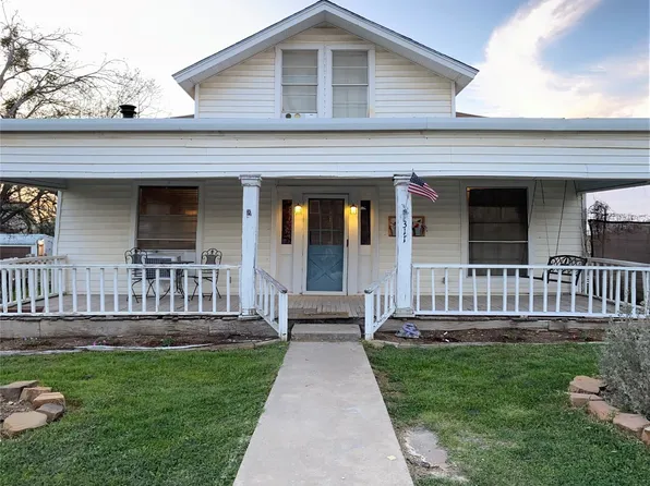 2 4th Mullin, Mullin, TX 76864