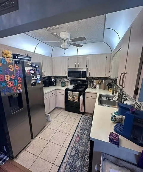 4315 Vantage Cir — Photo 11