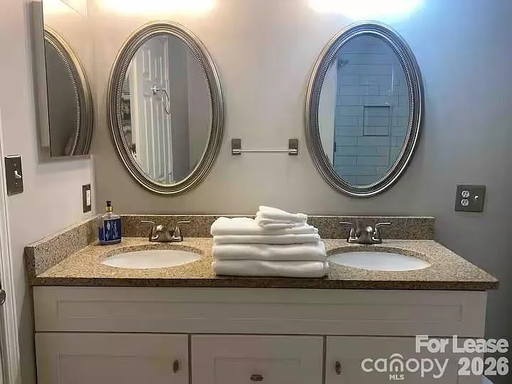 8263 Southgate Commons Dr — Photo 12