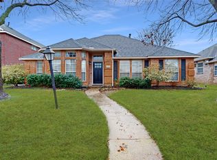 8318 Circleview St, Rowlett, TX 75088