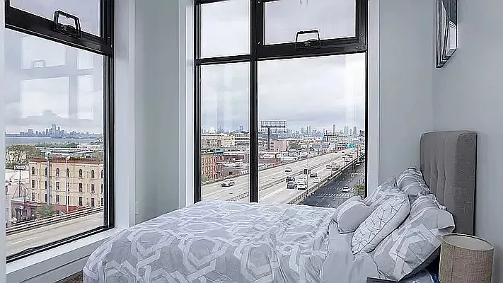 Rented by Safdie Realty Group | media 2