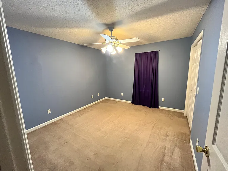 Pine Ridge Cir — Photo 23