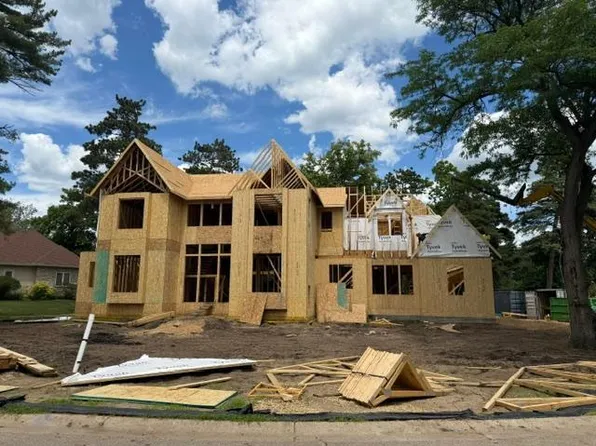 11044 Bell Oaks Estate Rd, Eden Prairie, MN 55347