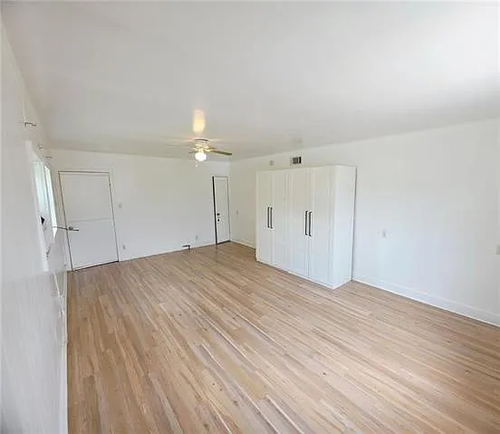 421 S Genois St — Photo 9