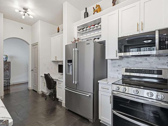 2nd image of 3445 Stratford Rd NE APT 2104