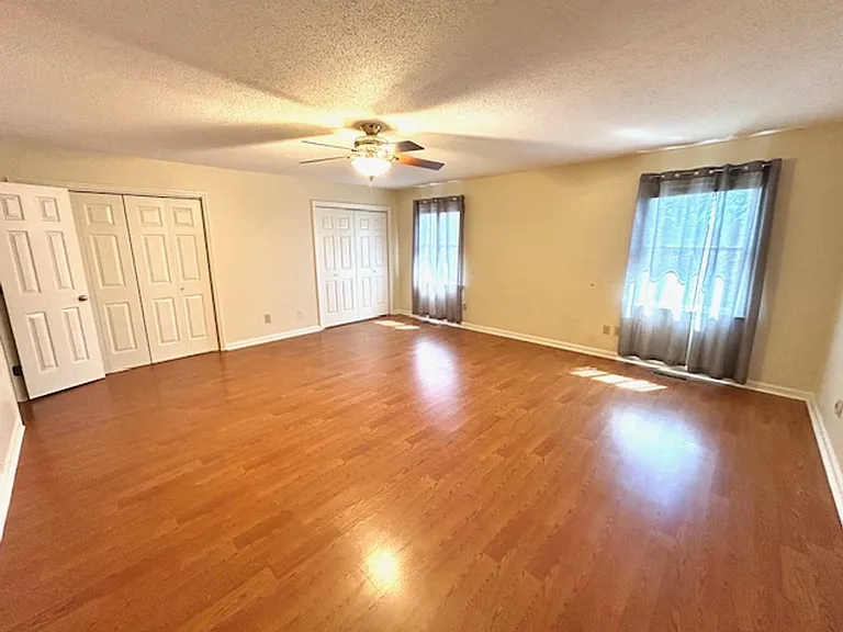 122 W Lake Cir — Photo 14