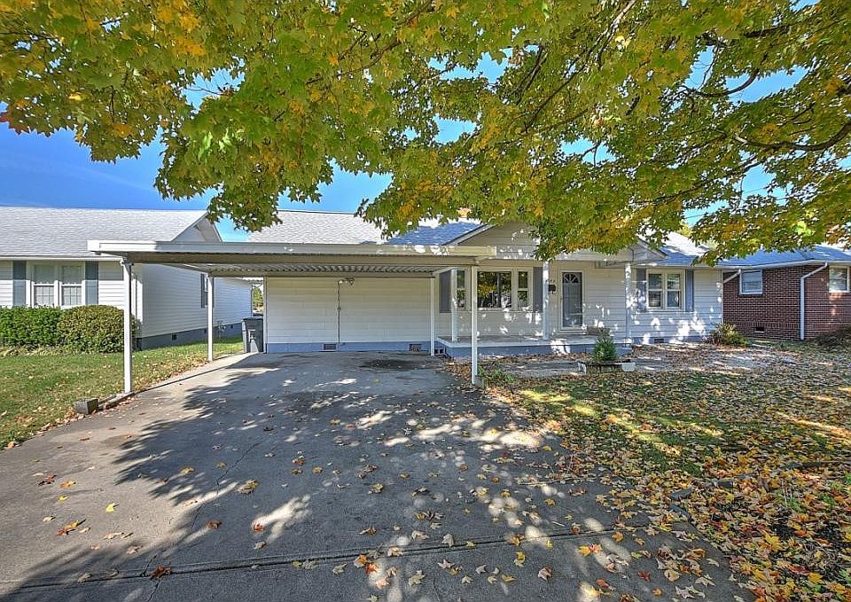 1st image of 1572 Kenmore Dr