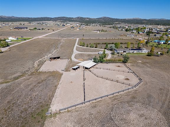 5th image of 677 Prairie Rd