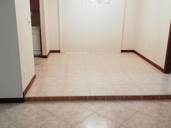 4th image of 19 Laurel Oaks Cir
