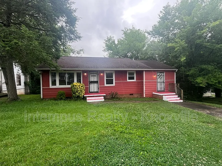 3116 Sunset Ave — Photo 2