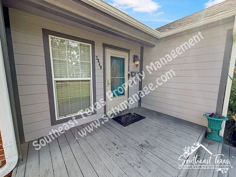 4 bed, 3.0 bath, 3770 sqft, $2,450 — Photo 2