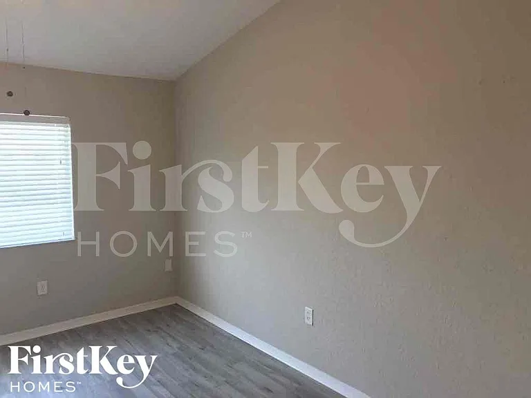 18050 SW 142nd Ct — Photo 10