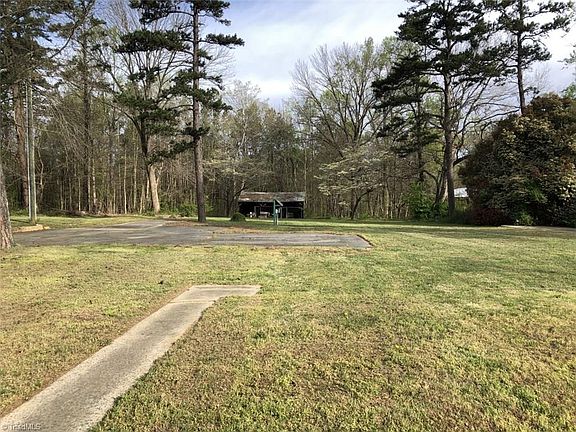 4th image of 1114 Piedmont Dr