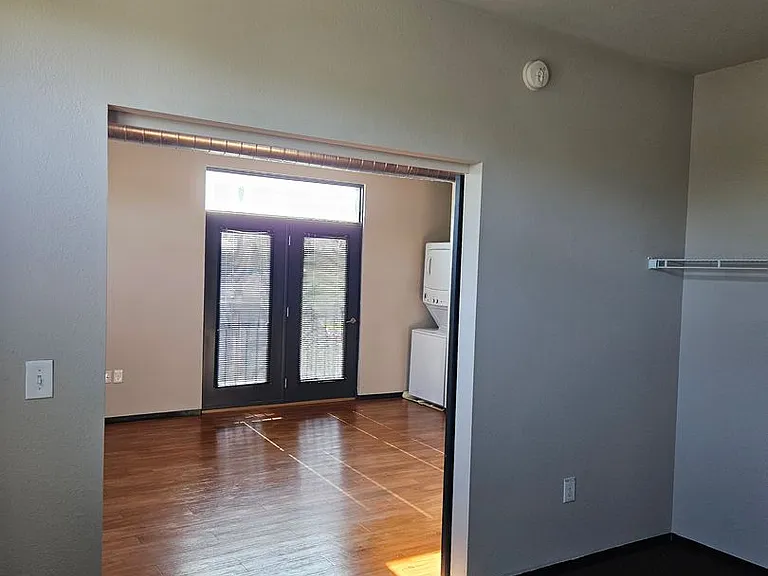1629 E Michigan Ave — Photo 20