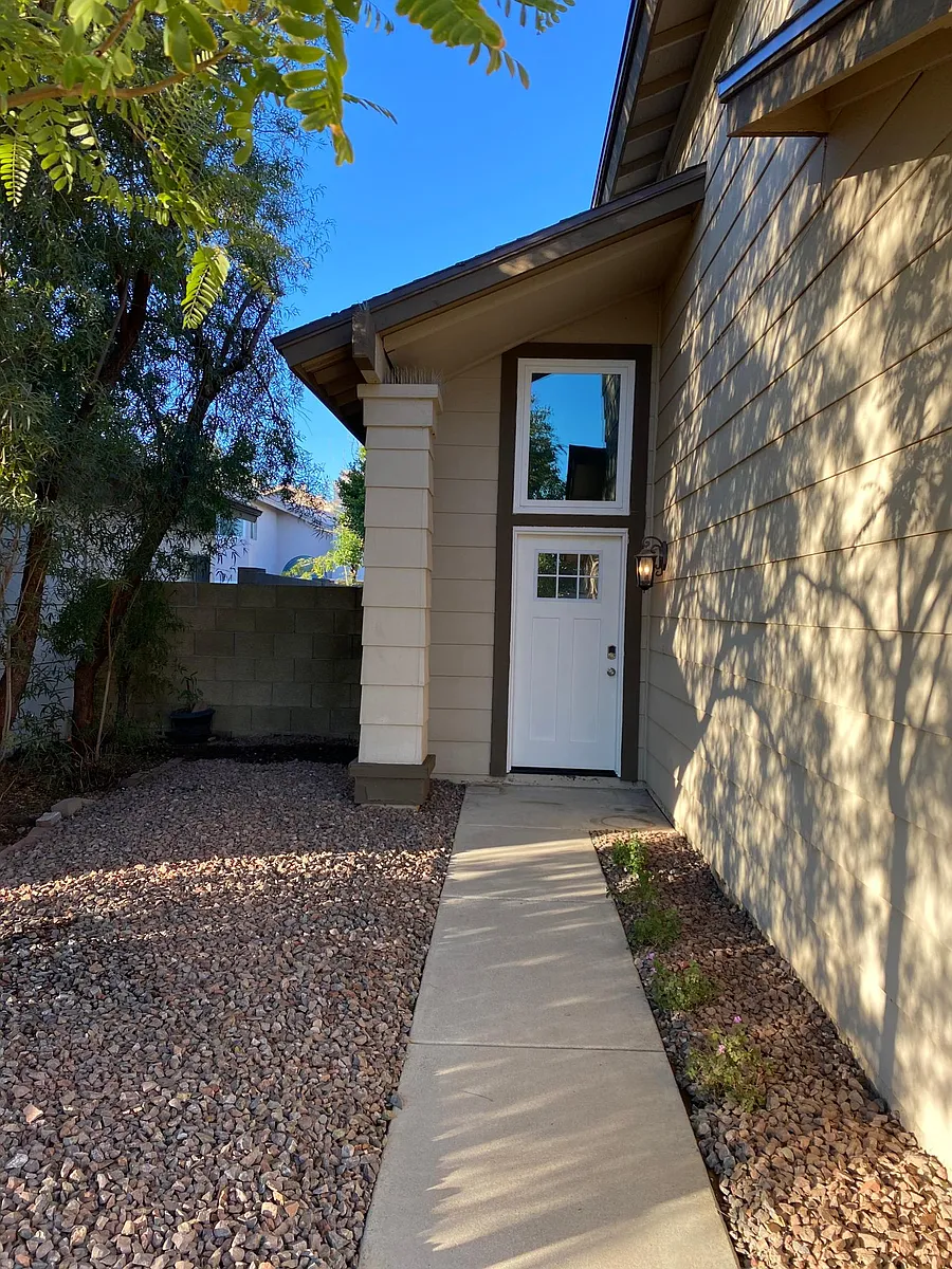 Building Photo - 4328 W Oraibi Dr