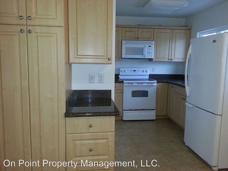 2nd image of 742 Hoawa St APT A