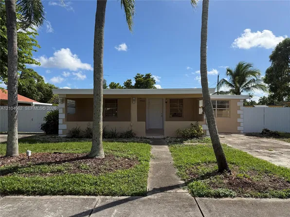 9960 SW 42nd St, Miami, FL 33165