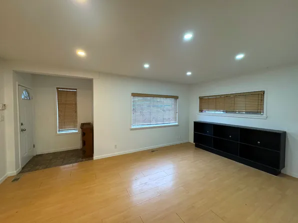 46079 Chilliwack Central Rd #A, Chilliwack, BC V2P 1J5