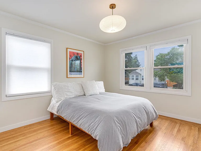 1410 Banks Ave — Photo 22