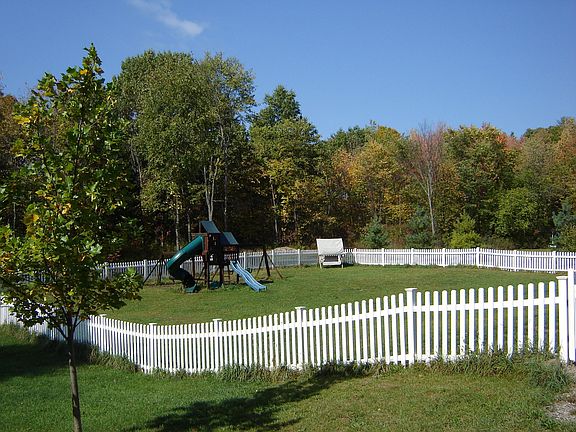 5th image of 490 Orchard Dr