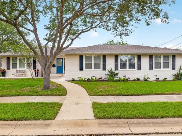 129 Rainbow Ln, Corpus Christi, TX 78411