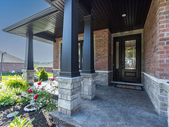 2nd image of 8 Tackaberry Dr