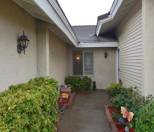 4th image of 5297 Della Ave