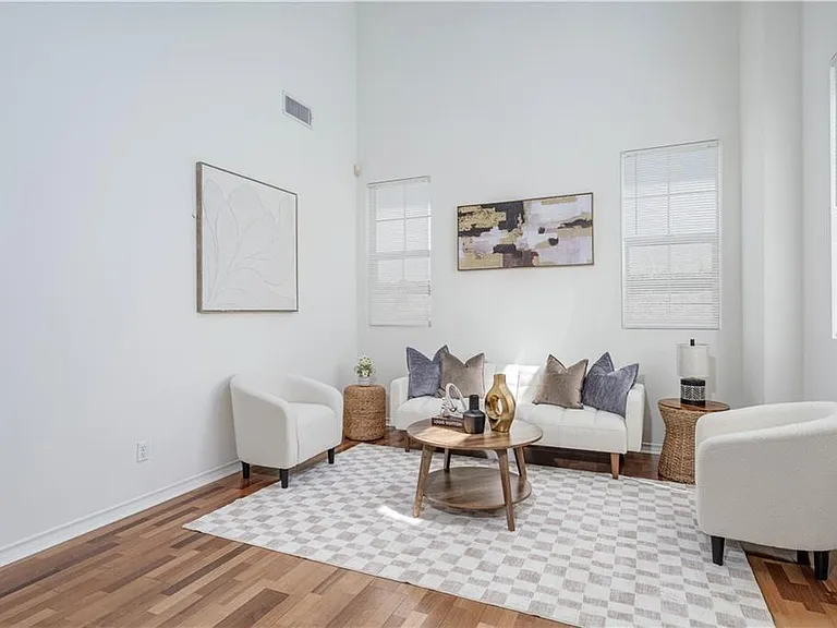 7371 Siena Dr — Photo 9