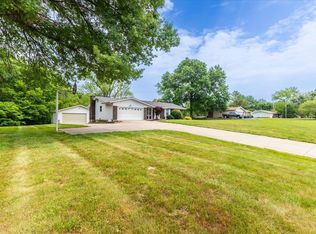 2927 Highway P, Wentzville, MO 63385