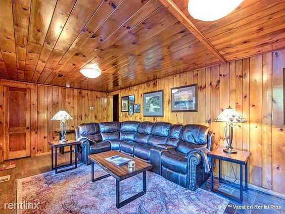 The luxurious living room