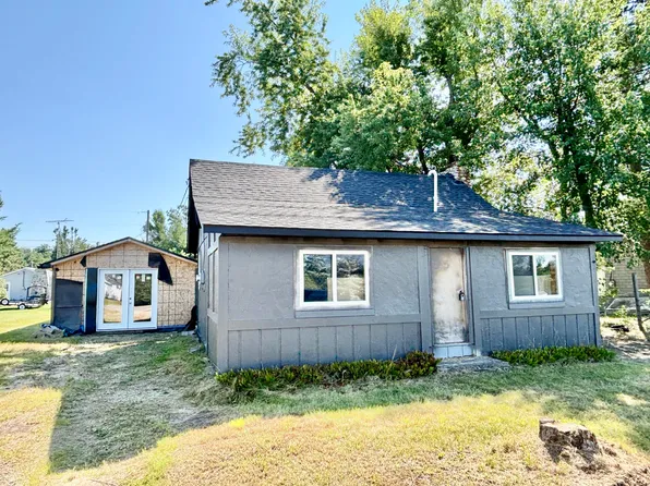 2861 Marius St, Lewiston, MI 49756