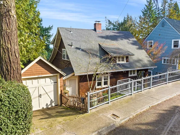 2672 SW Talbot Rd, Portland, OR 97201