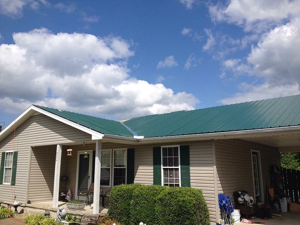 1st image of 260 Twin Oaks Dr