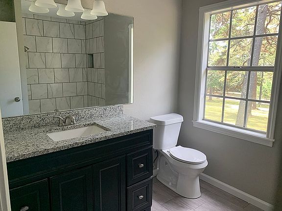 3rd image of 1022 County Road 3541