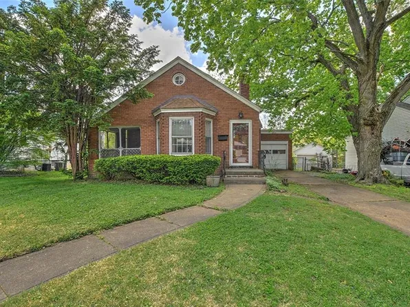 1661 W Riverview Ave, Decatur, IL 62522