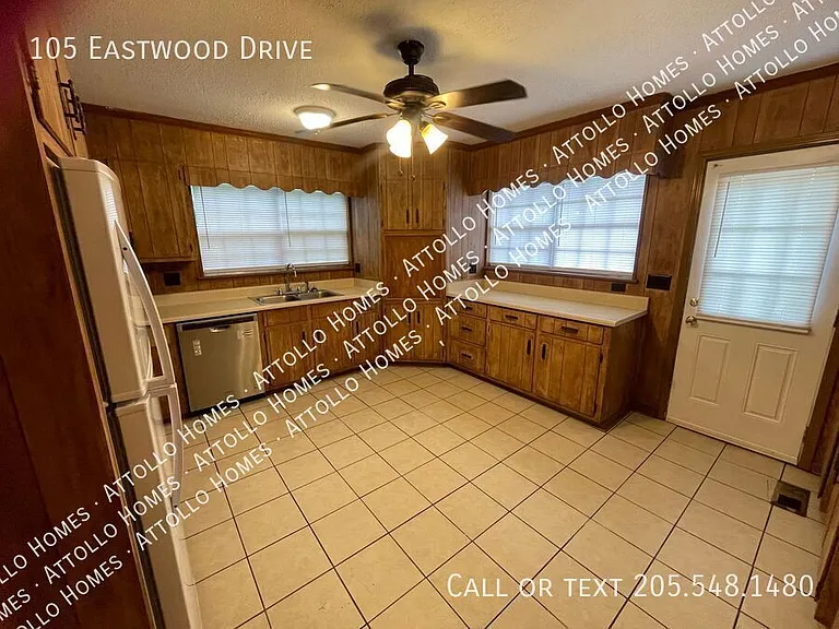 105 Eastwood — Photo 7
