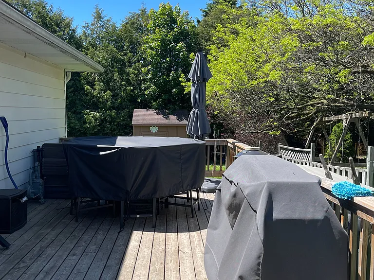 677 Perry St #LOWER B — Photo 11