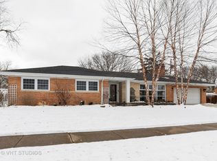 900 S Na Wa Ta Ave, Mount Prospect, IL