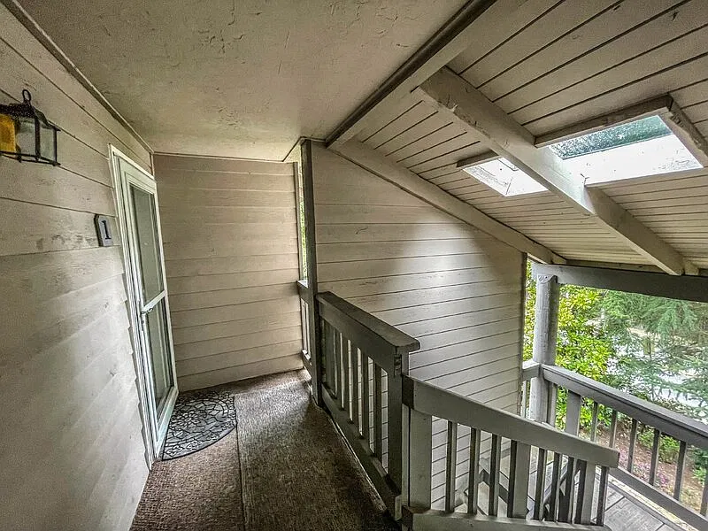 1 bed, 1.0 bath, 600 sqft, $1,800 — Photo 3