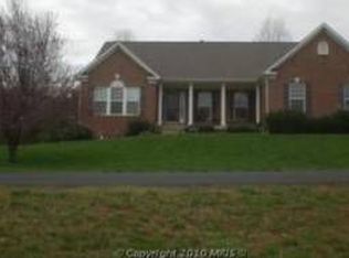 7468 Admiral Nelson Dr, Warrenton, VA 20186