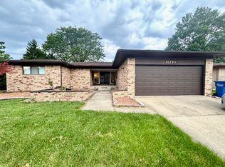 30205 Lund Ave, Warren, MI