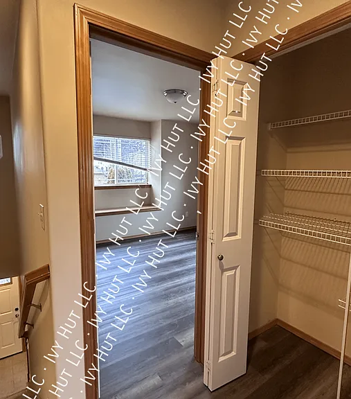 6725 Highland Dr — Photo 13