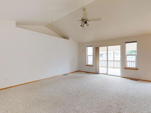 2nd image of 1236 SE 4th St
