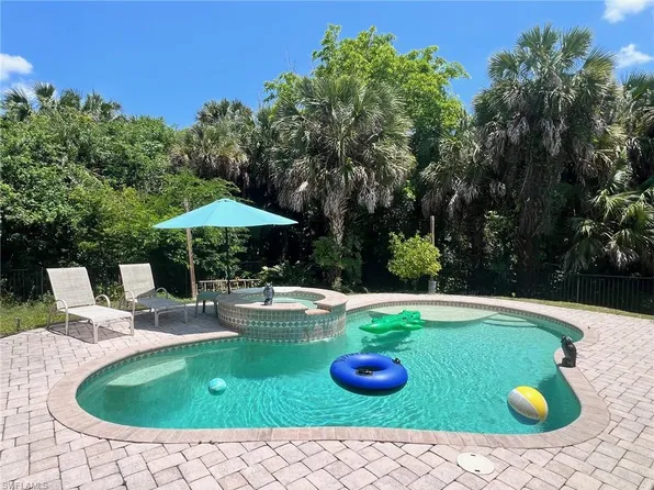 921 16th AVE SW, NAPLES, FL 34117