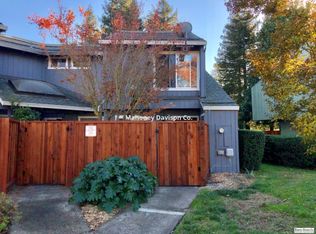 687 Racquet Club Cir, Rohnert Park, CA 94928