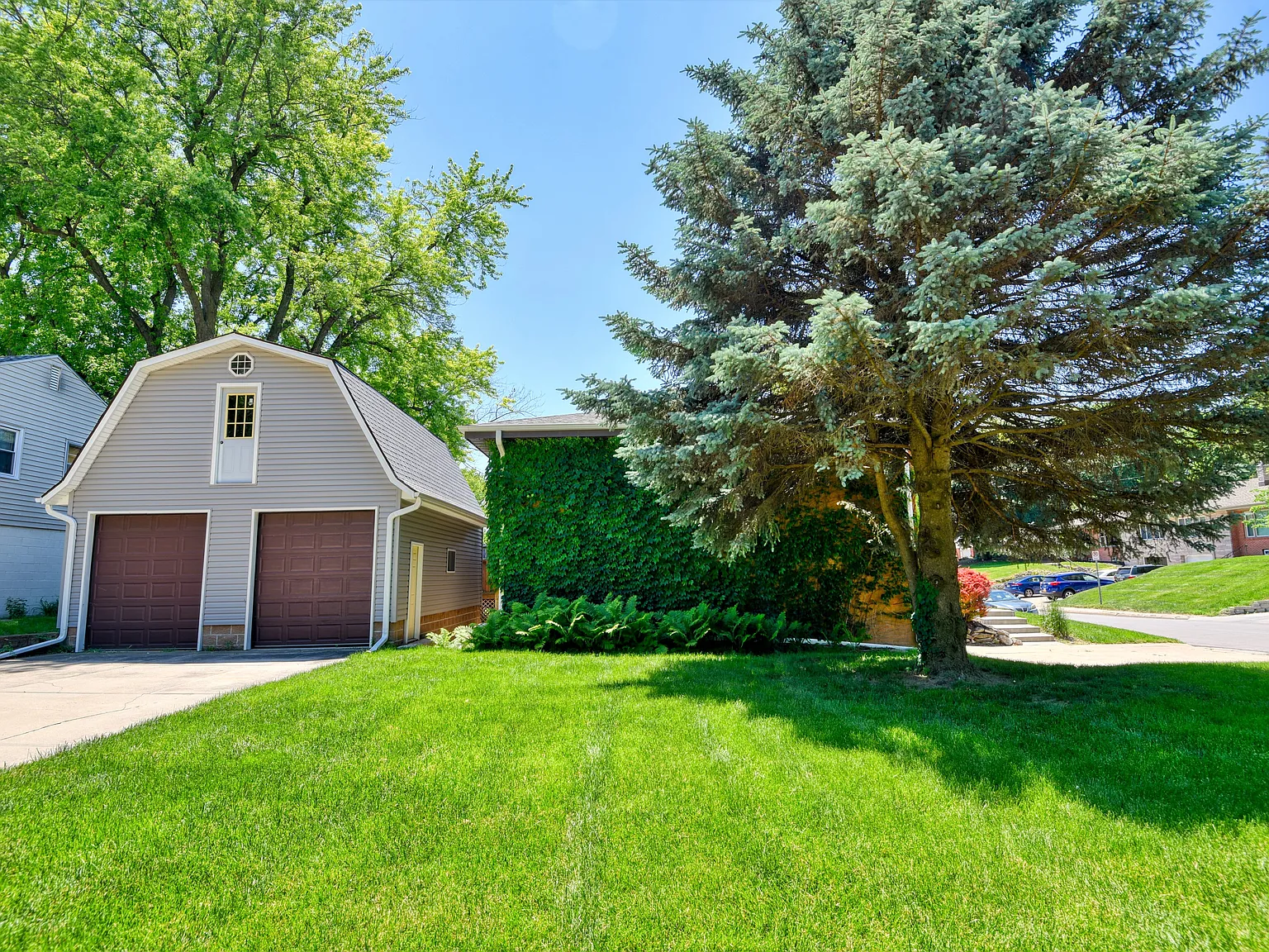 3 bed, 1600 sqft, $2,150 — Photo 4