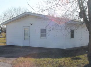 222 S 4th St, Upland, IN 46989
