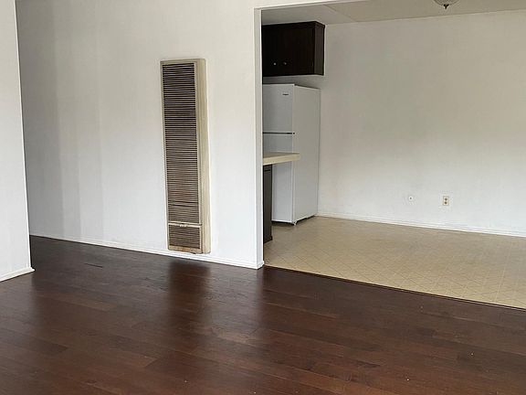 3rd image of 631 1/2 N Maltman Ave